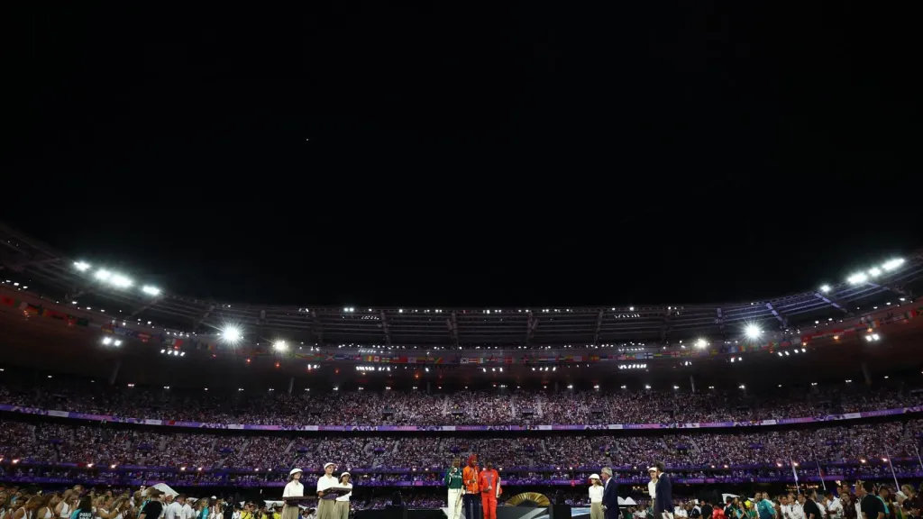 París cierra los Juegos Olímpicos 2024 con una ceremonia espectacular