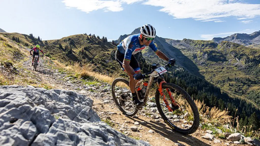 ciclista colombiano ganó parada de Copa Mundo de MTB