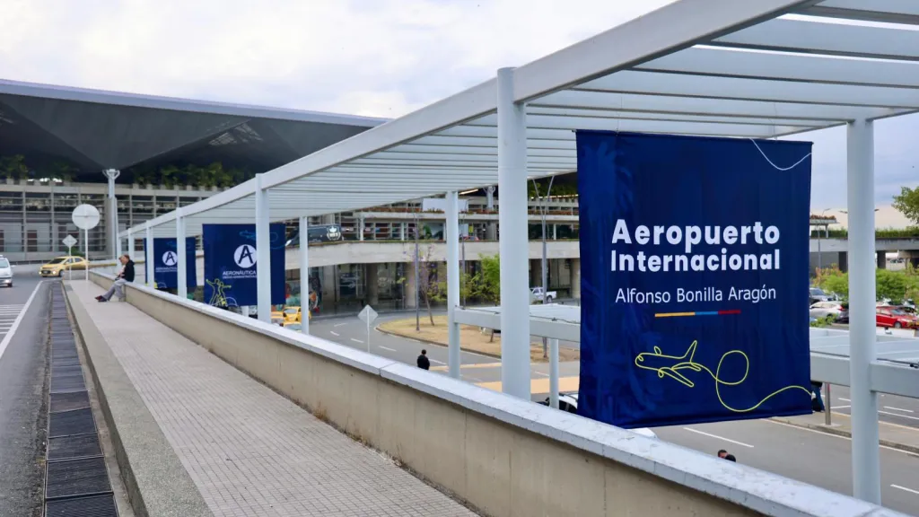 Gobierno asumió operación del aeropuerto de Cali 