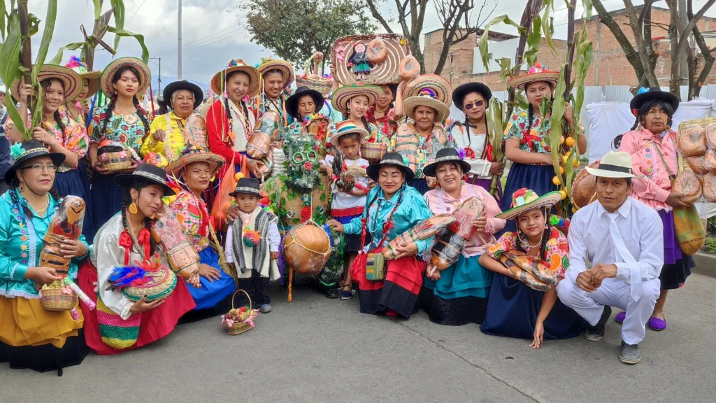 Carnaval de Negros y Blancos 2023: el desfile de la Familia Castañeda