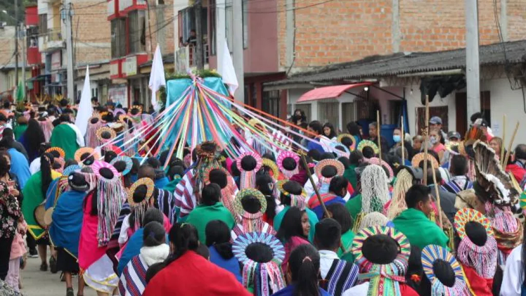 ¡Prográmate! No te pierdas la 'Feria de las lenguas nativas, memoria viva de los pueblos'