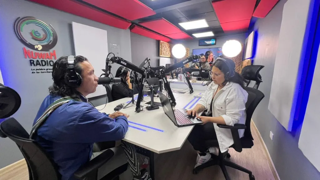 Nuwam: Emisora que defiente los derechos indígenas y los territorios de Colombia