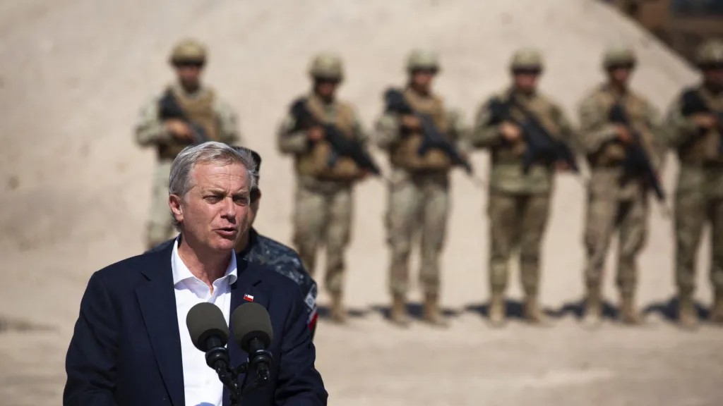 Chile construye muro para frenar migración irregular 