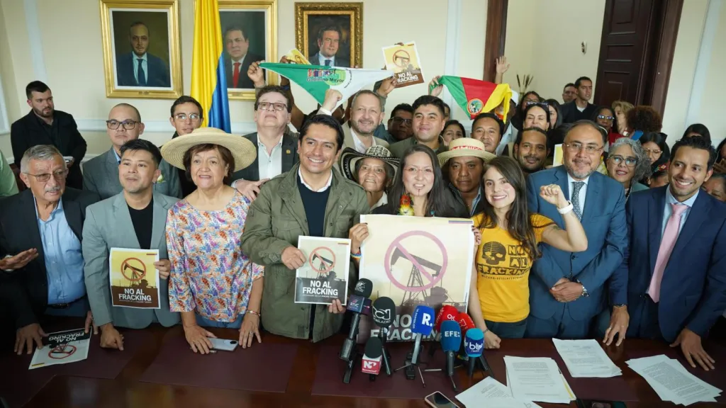 Gobierno radica proyecto antifracking mensaje urgencia