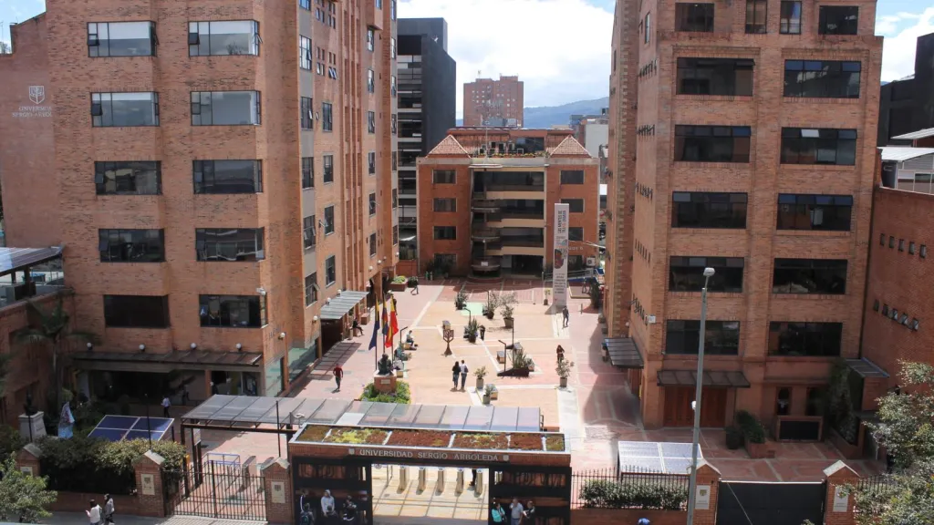 Estudiante fallece en la Sergio Arboleda: autoridades investigan el caso