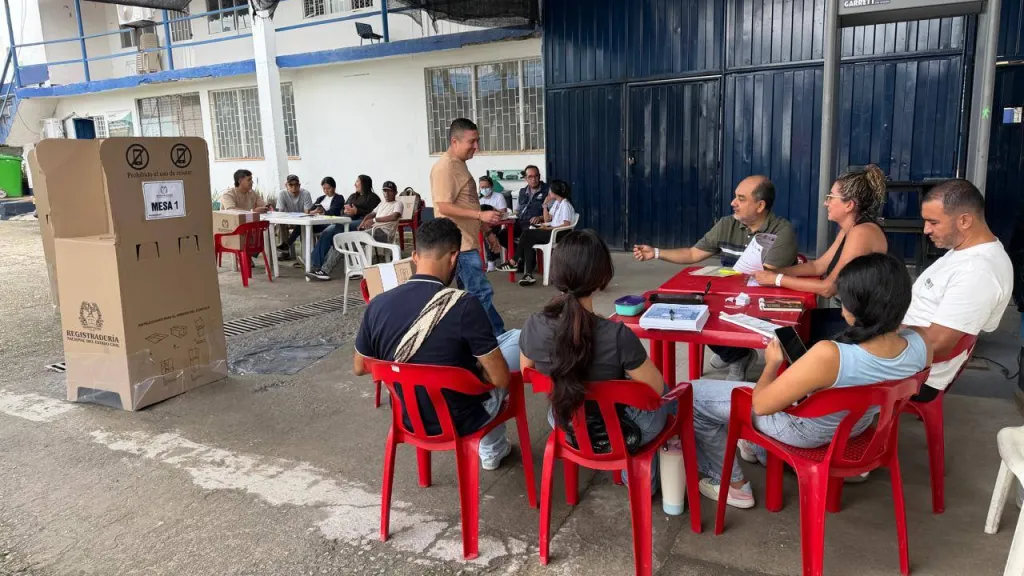 Más de 7.300 personas votaron en centros de reclusión durante la jornada electoral
