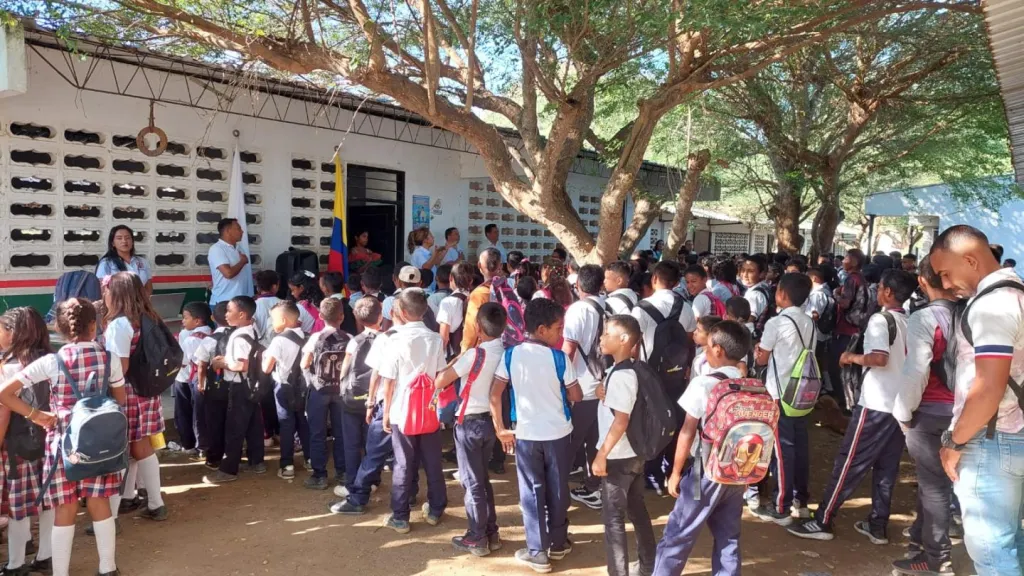 Habitantes de El Carmen de Bolívar protestan por la calidad de la educación