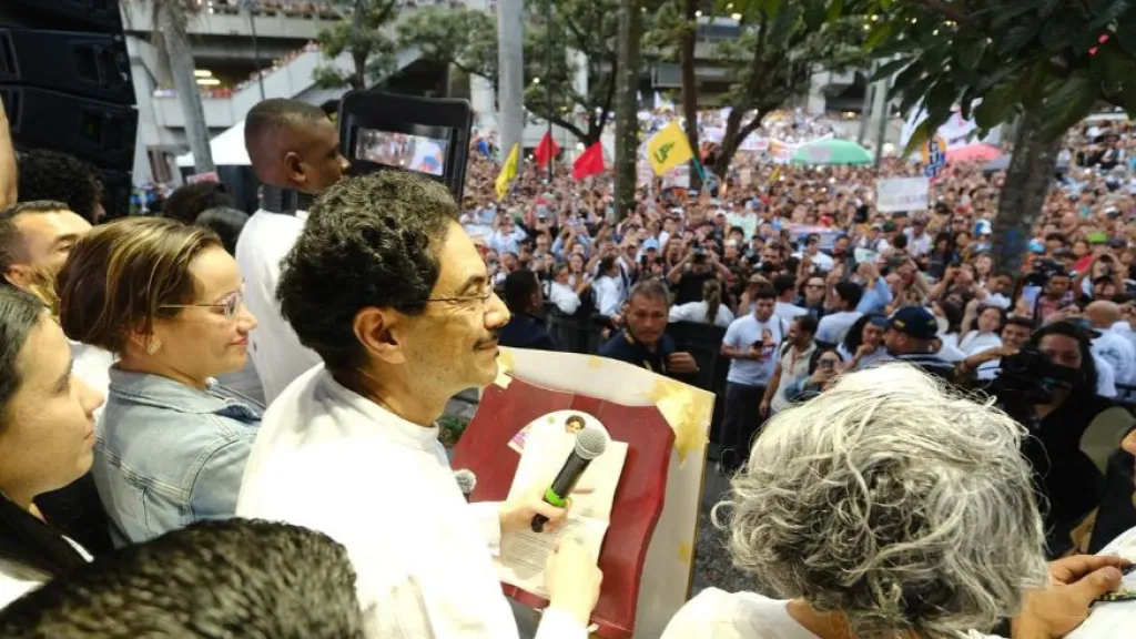Juzgado Medellín niega retractación Iván Cepeda