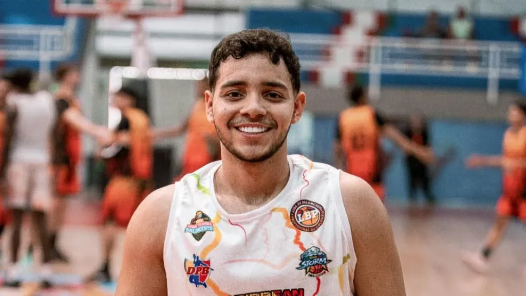 Oscar Goez jugador de baloncesto del Amazonas