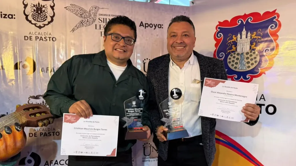 Alejandro Rosero y Cristhian Burgos, periodistas de Radio Nacional en Pasto, ganaron en las categorías Crónica y Noticia del Premio Silvio León España 2026.