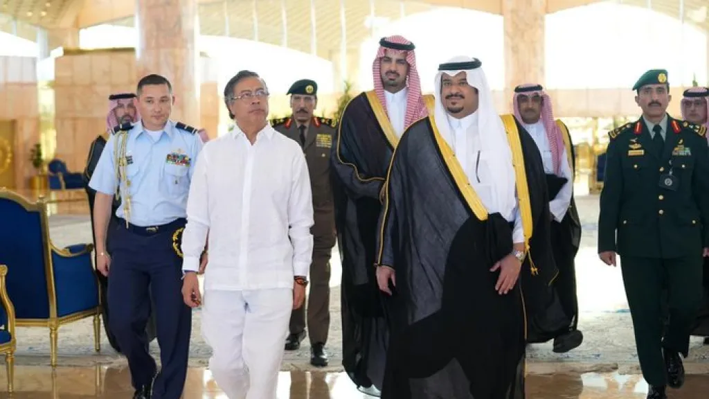 Petro en Arabia Saudita: Colombia no se bloquea se abre a todo el mundo