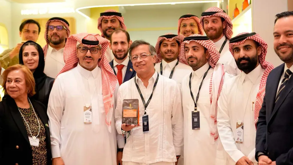 Gustavo Petro Arabia Saudita cooperación energética