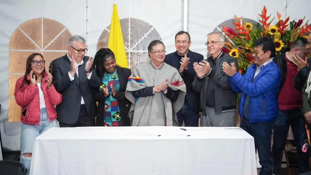 Presidente Petro sancionó la ley de 'Paz total'