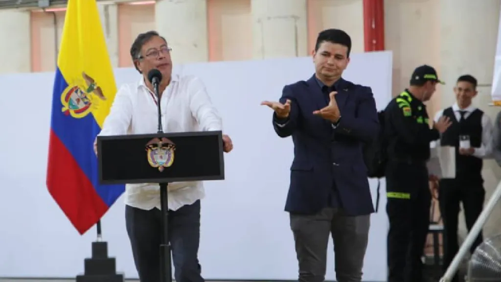 Presidente Petro ordena el cierre de pasos irregulares entre Colombia y Venezuela