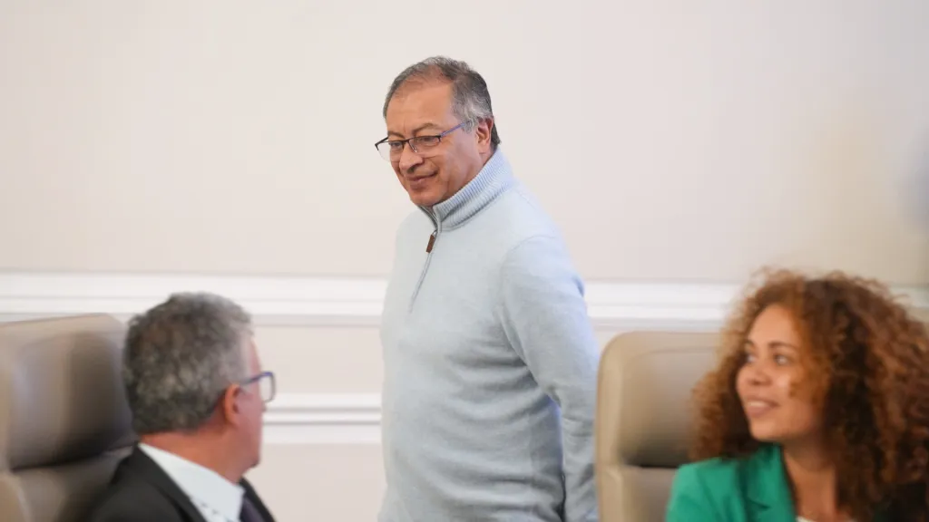 Presidente Gustavo Petro se enfermó por intoxicación y canceló su agenda