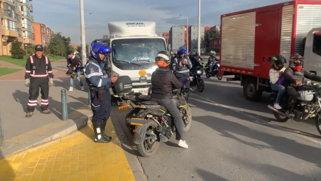 Pico y placa Bogotá: 28 de noviembre de 2025