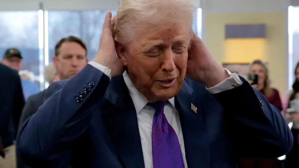Política arancelaria de Trump recibió duro golpe en corte suprema de EE. UU.