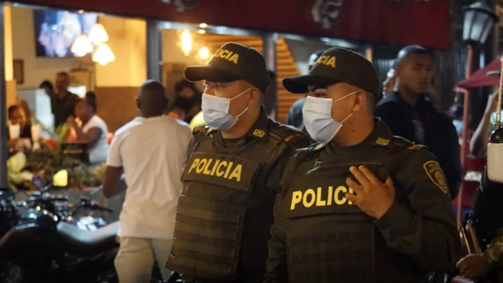 Atentan con una granada estación de policía al sur de Cali 
