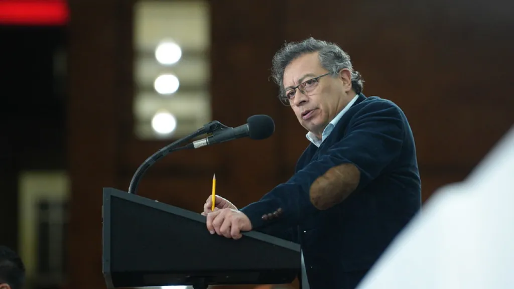 Presidente Petro aspira entregar 600 mil hectáreas al campesinado