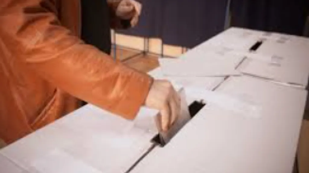 Presiones a contratistas para votar por Abelardo de la Espriella