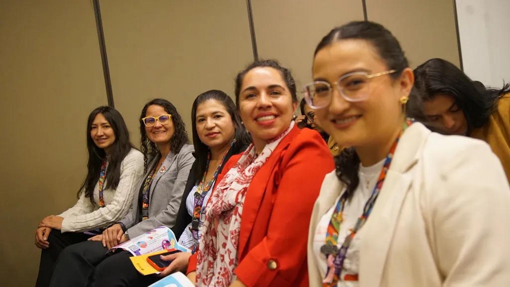 RTVC  Con Ellas: rutas contra violencia de género
