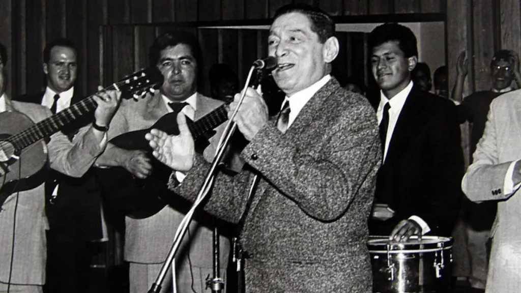 Rafael Escalona cumple 100 años: El cultivo de la tierra, las canciones y su sombrero de los últimos años