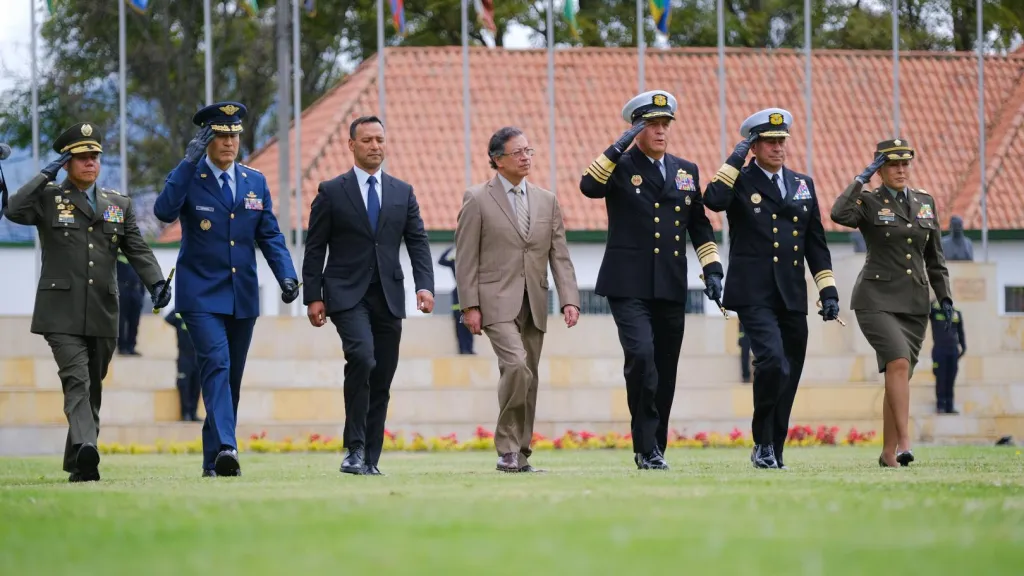 Reforma ascensos Fuerzas Militares: Petro propone sistema por mérito