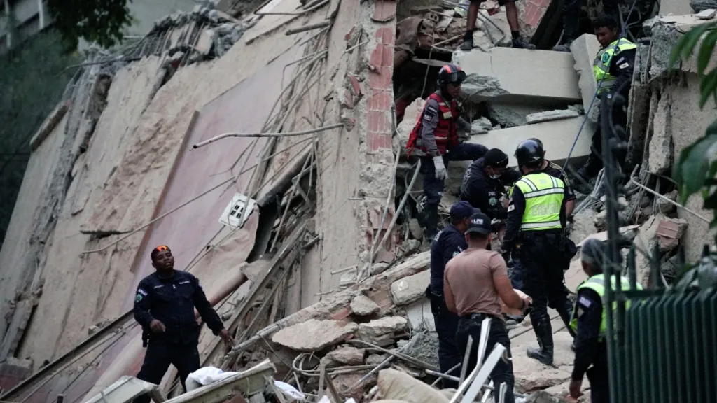 Sube a 235 la cifra de fallecidos por los terremotos en Venezuela y se reportan más de 4.300 heridos