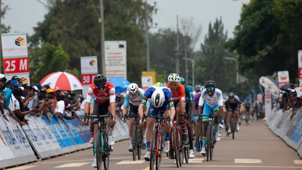 Jhonatan Restrepo es segundo en la general del Tour de Ruanda
