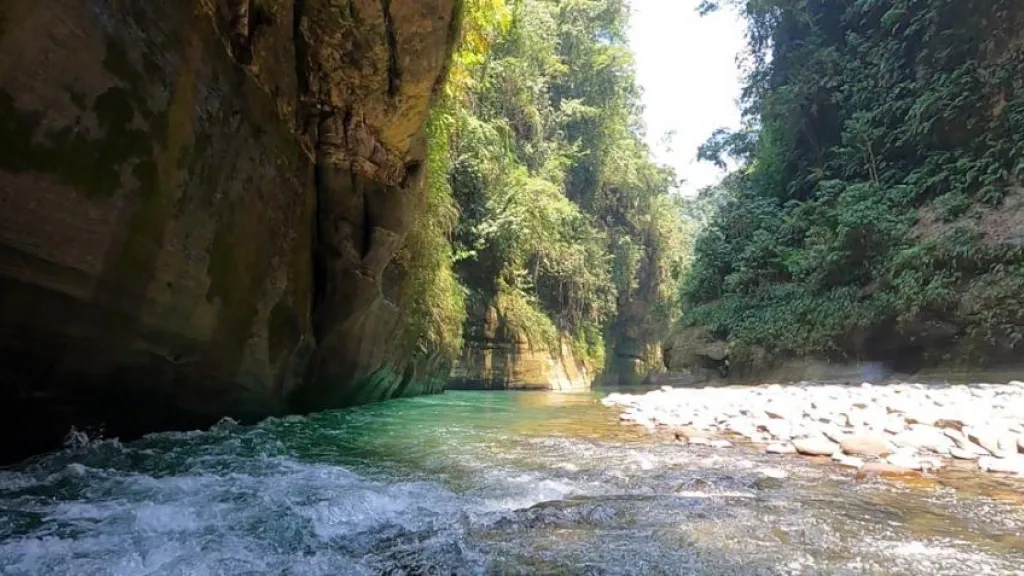 Minería ilegal amenaza el cañón del Güejar en el Meta