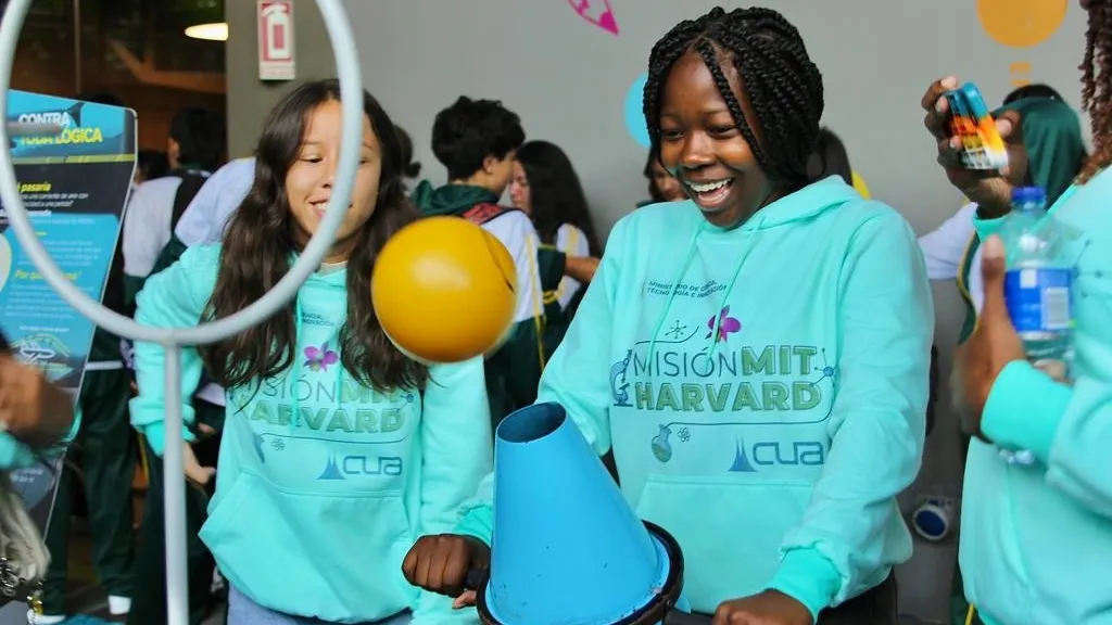 Quiénes son las jóvenes científicas que estarán en universidades de Estados Unidos