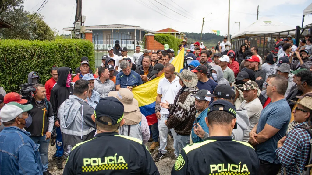 Medellín: por qué suspendieron la diligencia de demolición en Santa Helena 
