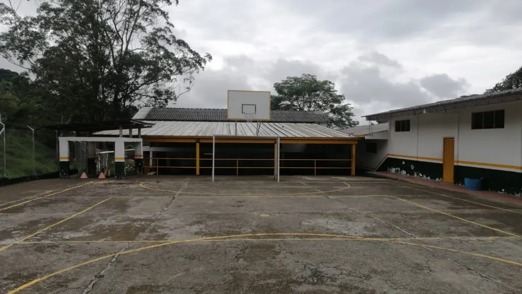 ¿Por qué en Risaralda, Caldas niños están sin transporte escolar rural?