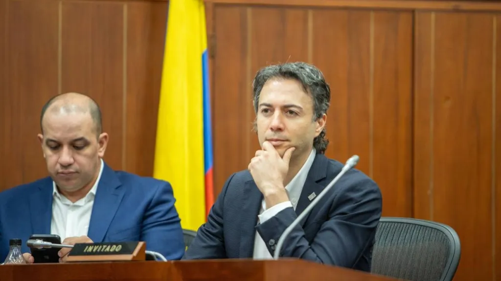 Ordenan tres días de arresto contra Daniel Quintero 