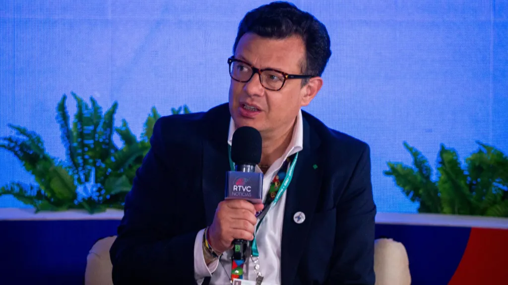 Denuncias de la FLIP sobre RTVC: Hollman Morris responde en La W 