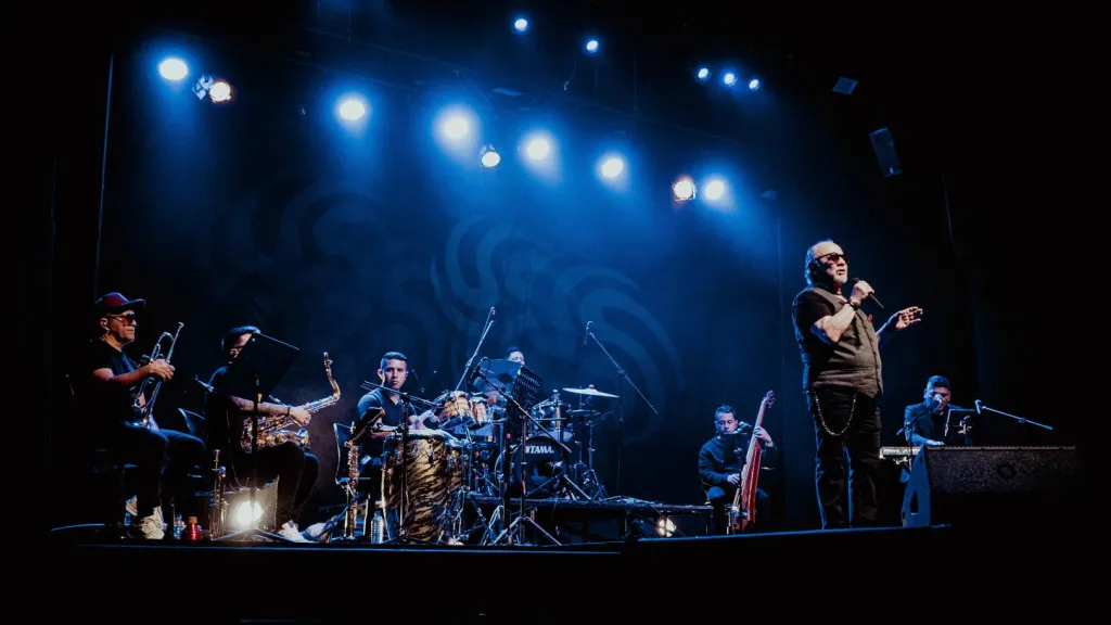 Obra sobre César Mora: dónde es, fechas, precios 