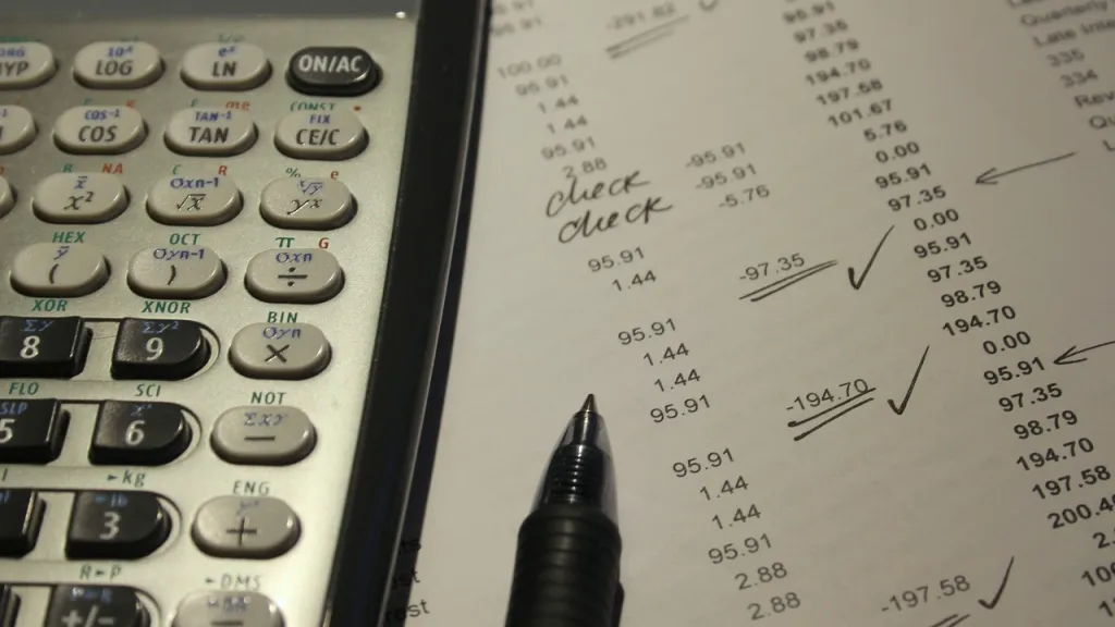 Cómo acceder al descuento del 50% para impuestos en mora en Bogotá