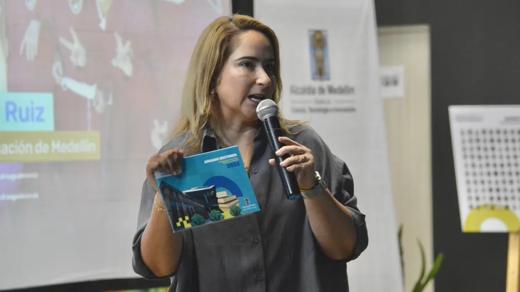 Alexandra Agudelo, secretaria de Educación de Medellín, renuncia a su cargo