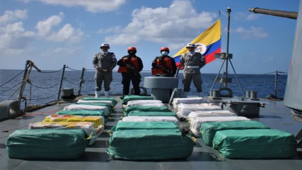Armada Nacional incauta más de 100 toneladas de drogas en el Caribe colombiano