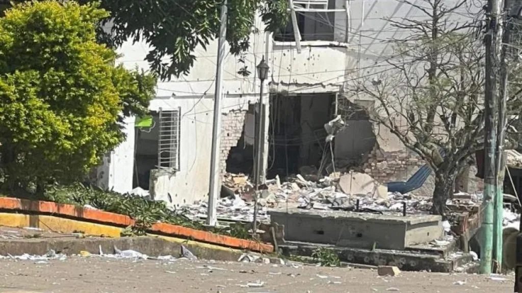 Atentado Buenos Aires Cauca  deja dos policías muertos