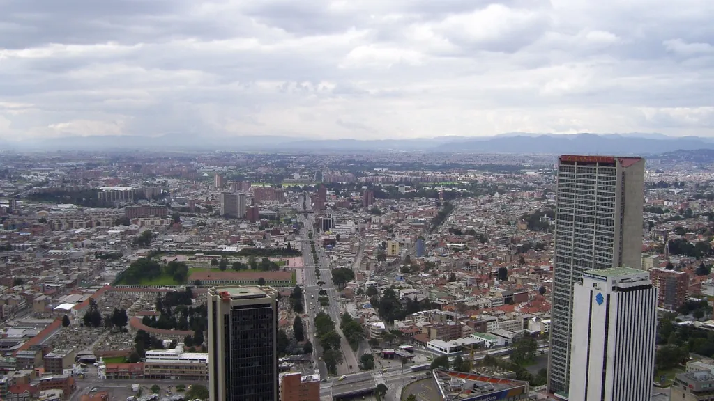 Calidad del aire en Bogotá: suspenden pico y placa solidario y otras medidas