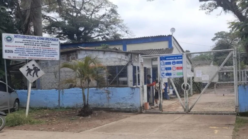 Por manipular un arma de fuego, un menor de edad perdió la vida en un colegio de Jamundí Valle