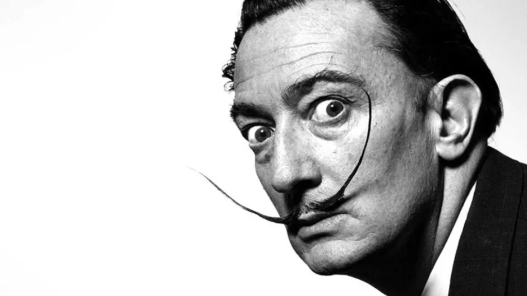 Descubre la casa natal de Salvador Dalí en Figueras, España