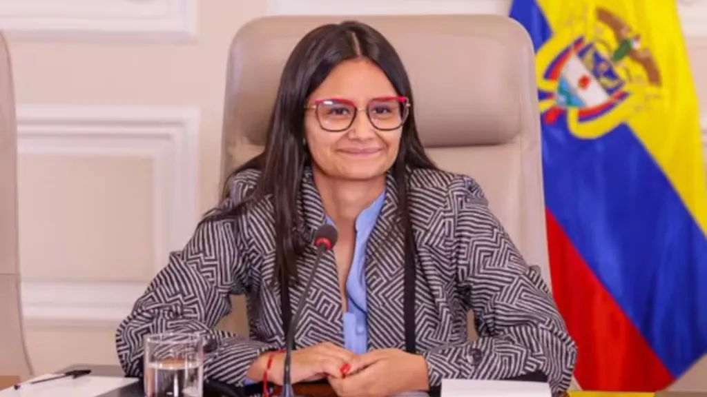 Directora del Dapre, Angie Rodríguez, denuncia intimidación familiar