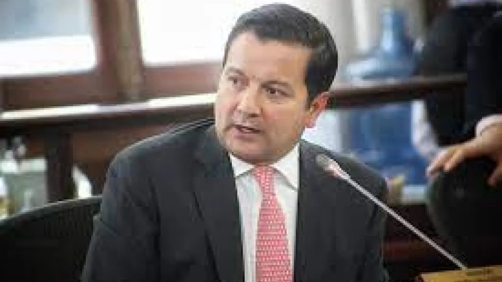 Proyecto de Reforma a la Salud: Cambio Radical insiste en su aprobación