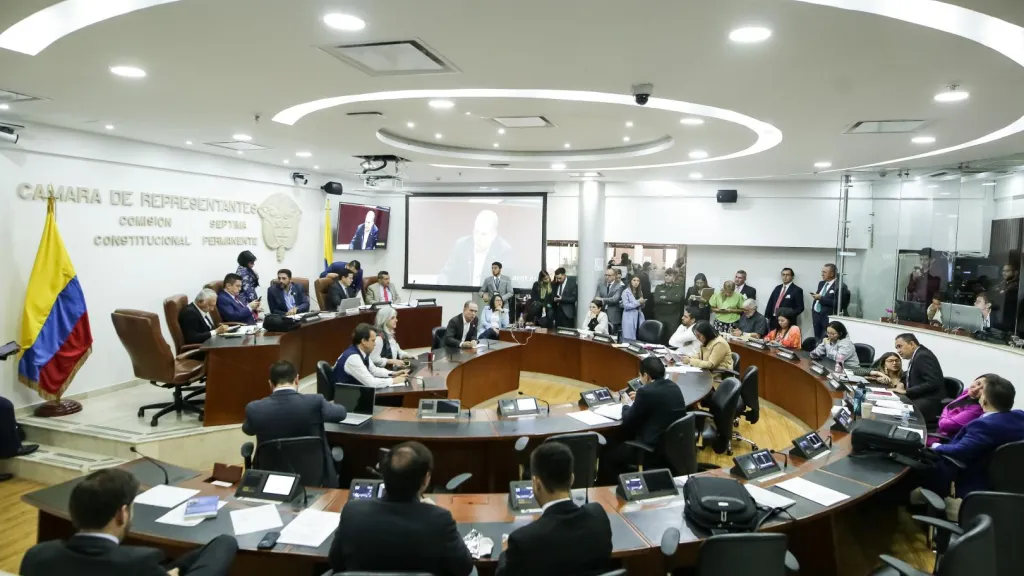 Comisión Séptima de la Cámara aprueba reforma a la salud en primer debate