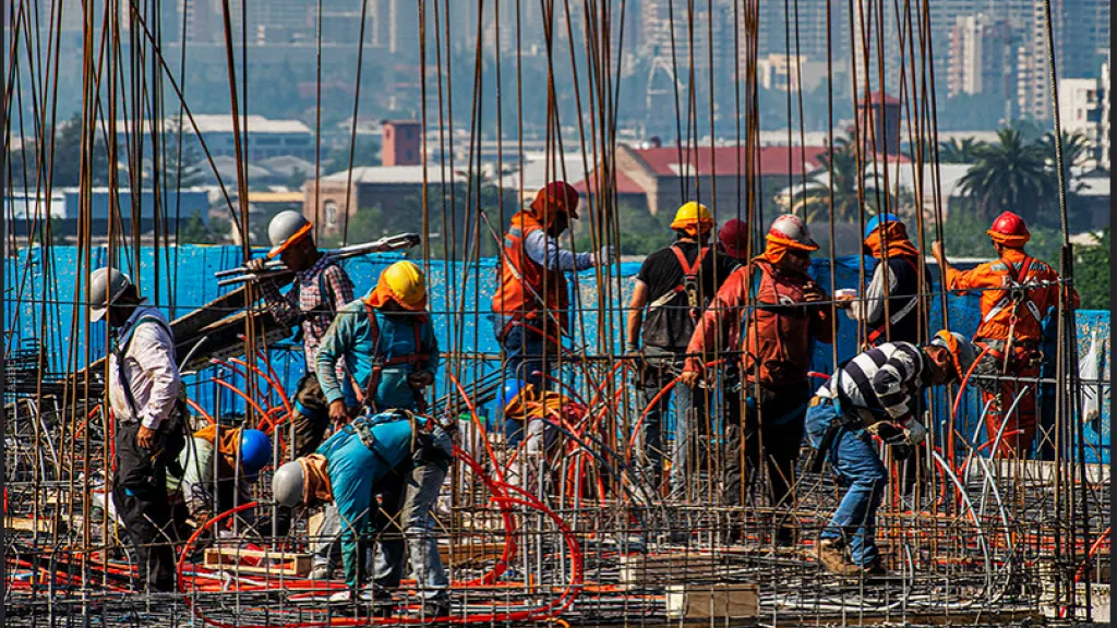 Desempleo en Colombia: Reducción en agosto de 2025
