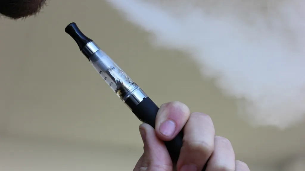 Cigarrillos electrónicos serán regulados en Colombia | Puntos de vista