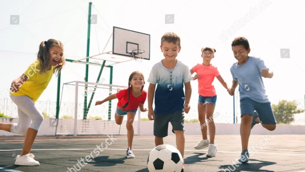 ¿Se debería prohibir jugar al balón en el recreo?