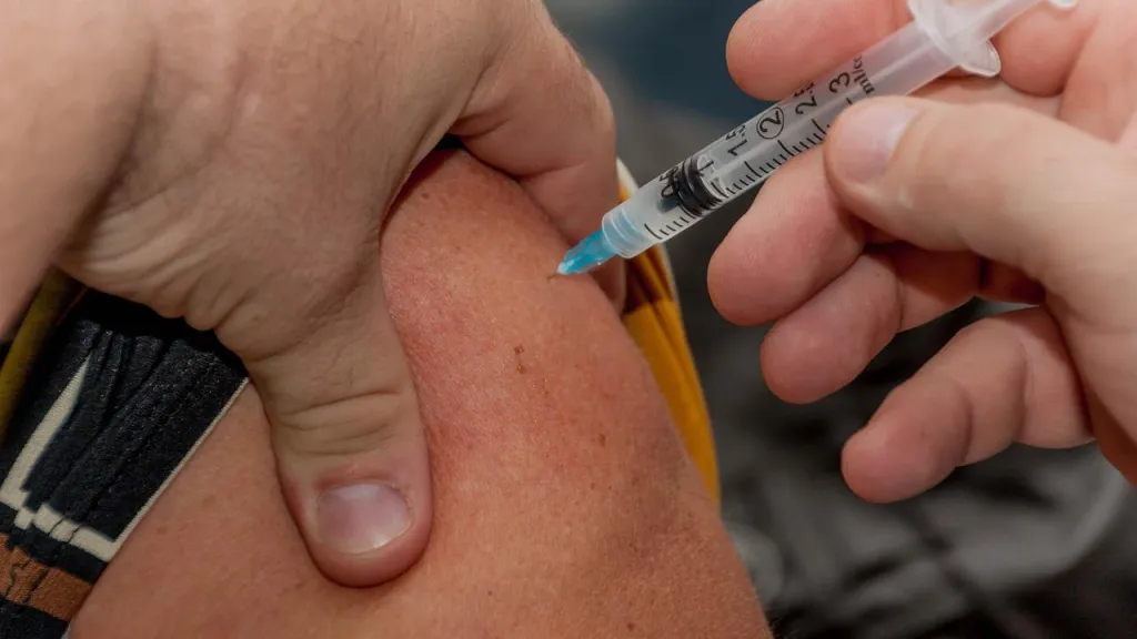 Estados Unidos distribuirá vacunas contra viruela del mono a poblaciones en riesgo